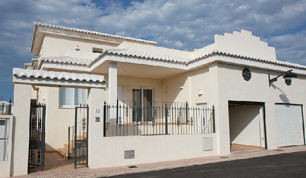 House for Sale in Torrevieja, Comunidad Valenciana, Ref# 2531621