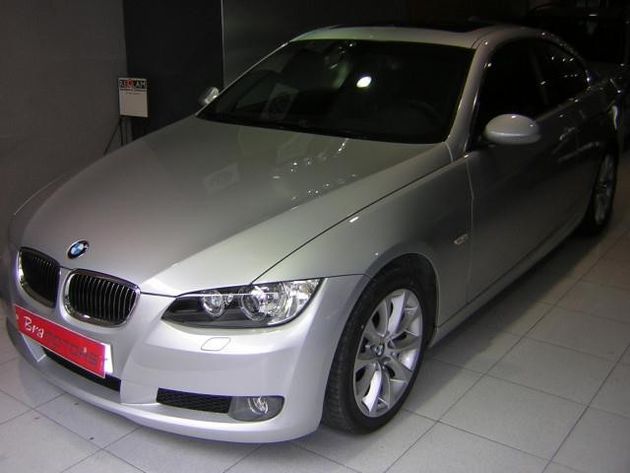 BMW 330i