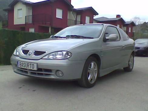 Renault Megane Coupe 1.9 DCI 100 CV