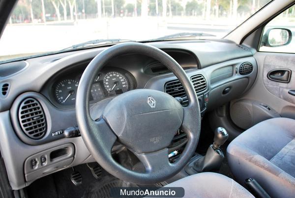 Renault Megane 1.6 - 16v