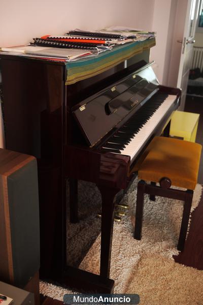 Se vende piano vertical en excelentes coniciones