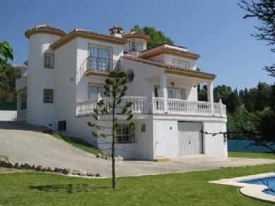 Chalet con 6 dormitorios se vende en Mijas Costa, Costa del Sol