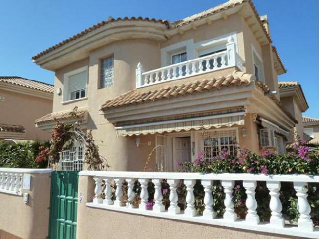 Torrevieja   - Villa - Torrevieja - CG6658   - 4 Habitaciones   - €195000€