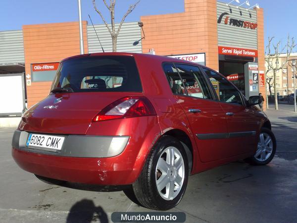 VENDO RENAULT MEGANE AÑO 2003 1.6 16V EN MUY BUEN ESTADO 5 PUERTAS ( LINEA NUEVA)