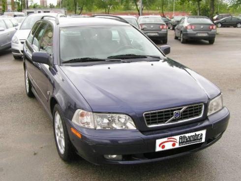 Volvo V40 1.6 PREMIUM