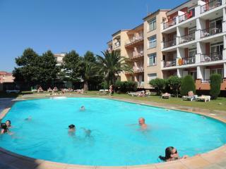 Apartamento en residencia : 4/6 personas - piscina - junto al mar - ampuriabrava  girona (provincia de)  cataluna  espan