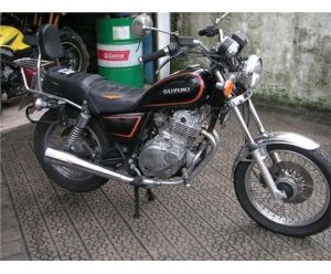 Suzuki GN 250 por piezas