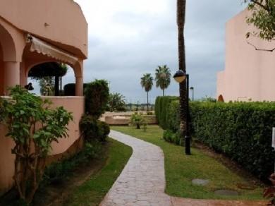 Apartamento con 3 dormitorios se vende en Marbella, Costa del Sol