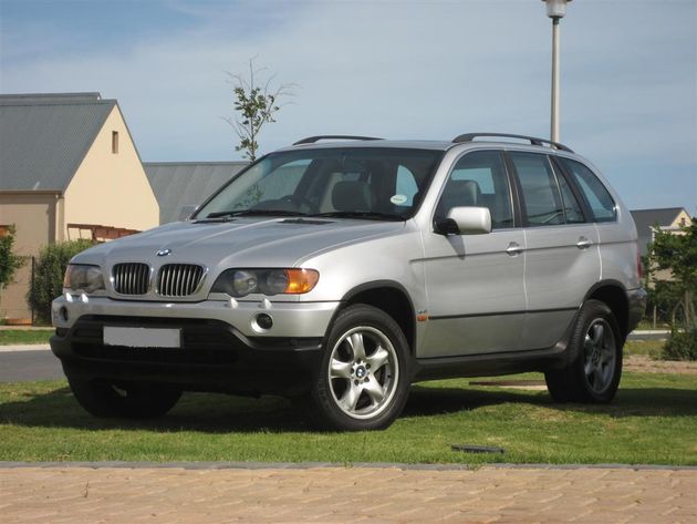 BMW X 5 4.4 i 286 cv