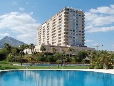 Apartamento con 2 dormitorios se vende en Benalmadena Costa, Costa del Sol