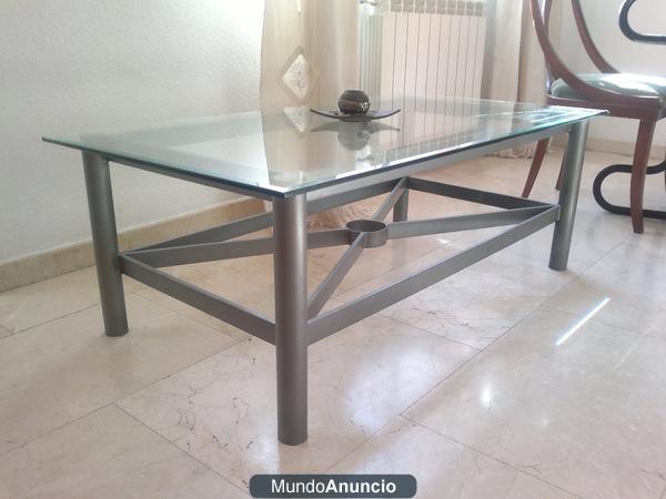 Mesa de centro metalica para salon.