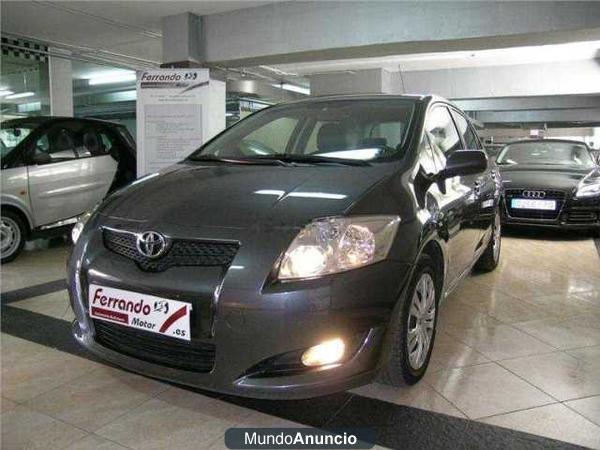 Toyota Auris 2.0 D4D Luna