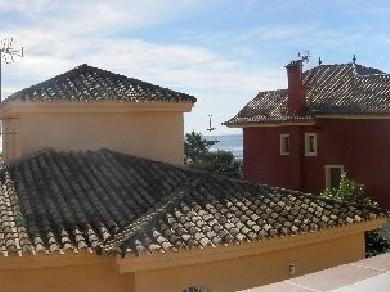 Chalet con 5 dormitorios se vende en Estepona, Costa del Sol