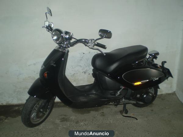 vendo aprilia habana 125cc negra en perfecto estado