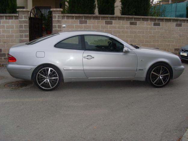 se vende mercedes clk 200