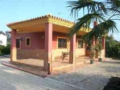 Chalet con 2 dormitorios se vende en Coin