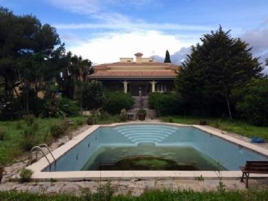 Chalet con 8 dormitorios se vende en Marbella, Costa del Sol