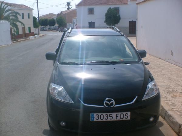 se vende mazda 5