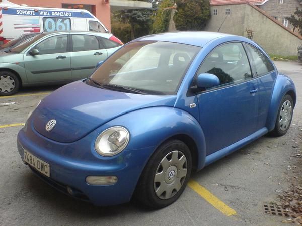 Vendo New Beetle 2.0 115cv gasolina 6000 euros