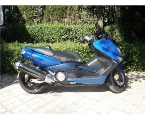 YAMAHA T-MAX 500