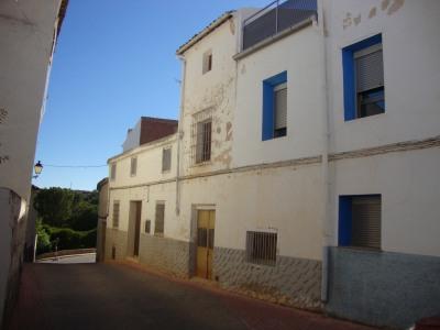 3b  , 1ba   in Zarra,  Valencia And Costa del Azahar   - 24000  EUR