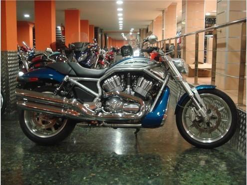 HARLEY DAVIDSON VRSC Street Rod