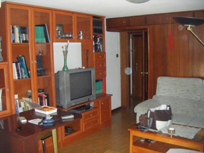 Se alquila habitación en piso compartido