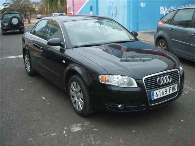 AUDI A4 AUDI A4 2.0 TDI 140CV  S-LINE  -NAVEGADOR-XENON- NACIONAL- DIC  2007  - GARANTIA UN ANO