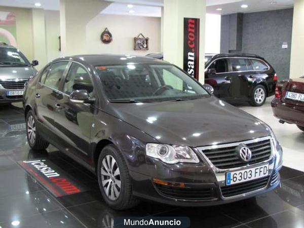 Volkswagen Passat  2.0tdi Trendline \'06