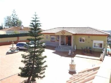 Chalet con 6 dormitorios se vende en Mijas Costa, Costa del Sol