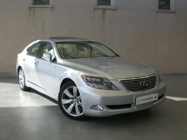 Lexus LS600h Corto Luxury, 29.900€