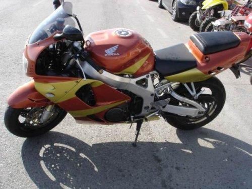 vendo honda cbr 900 rr del año 98