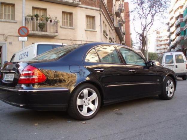 Venta de coche Mercedes E 400 Cdi Avantgarde '05 en Barcelona