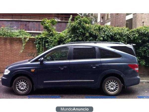 SsangYong Rodius 270 XDi Limited AWD Automátic