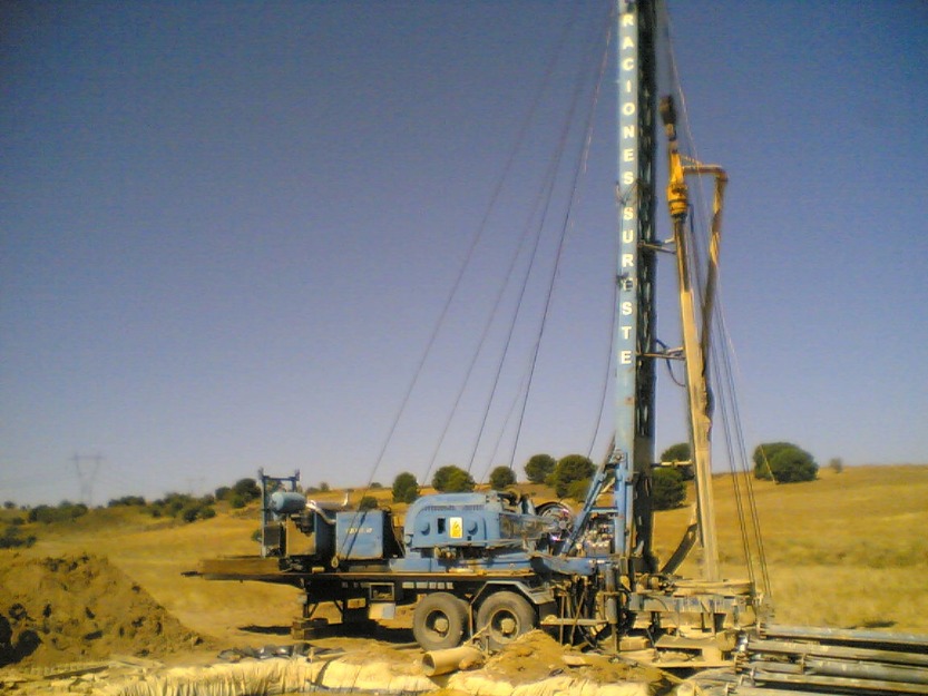 Vendo Máquina Perforadora para agua