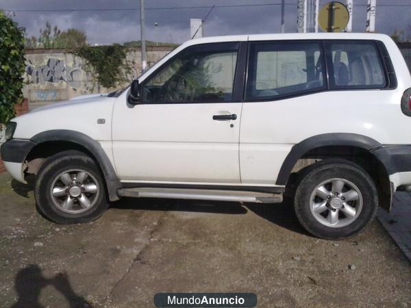 VENDO O CAMBIO NISSAN TERRANO 2.7 TDI POR UN TURISMO DIESEL DE MI INTERES.