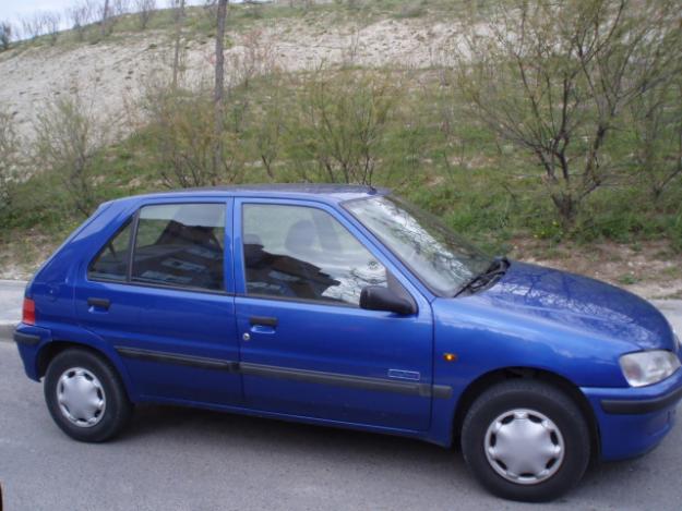 Se vende Peugeot 106 Long Beach 5 puertas