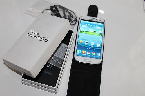 Samsung Galaxy S3 Libre + Funda + MicroSd