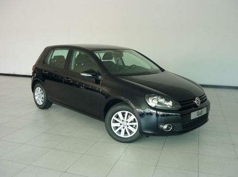 Volkswagen Golf Advance 1.6 TDI  105 cv