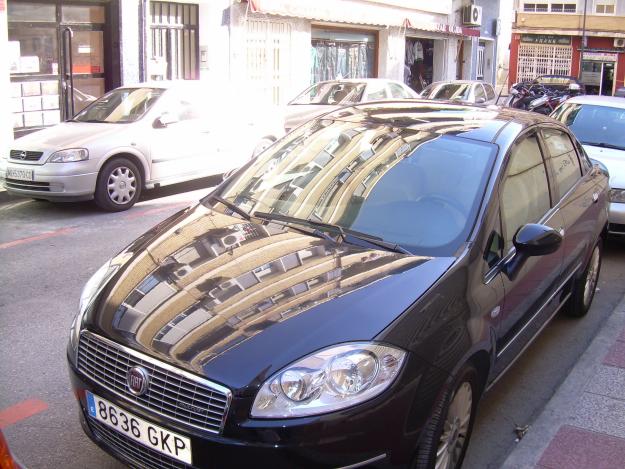 FIAT LINEA 1300 EMOTION NEGRO