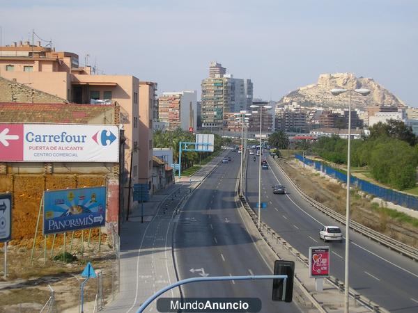 suelo en primera linea frente al puerto en alicante capital