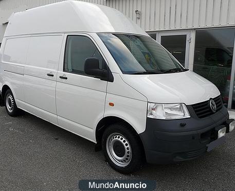 Volkswagen Transporter T5 1.9 TDI Año: 2005