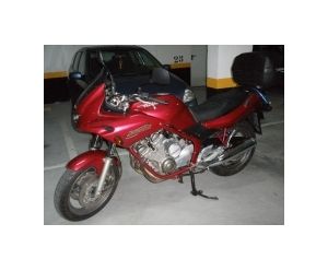 YAMAHA XJ 600