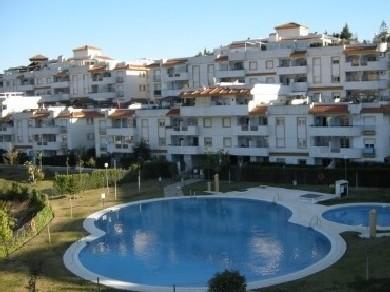 Apartamento con 2 dormitorios se vende en Benalmadena Costa, Costa del Sol