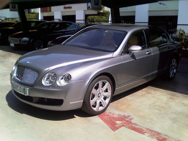 BENTLEY CONTINENTAL FLYING SPUR 560 cv