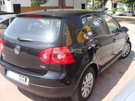 SE VENDE VOLKSWAGEN GOF IGOLF DE AGOSTO DE 2008, COLOR NEGRO, 1.9 TDI, 105 CV,