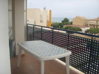 Apartamento : 4/4 personas - piscina - vistas a mar - vinaroz  castellon (provincia de)  comunidad valenciana  espana