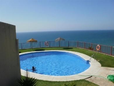 Apartamento con 2 dormitorios se vende en Fuengirola, Costa del Sol