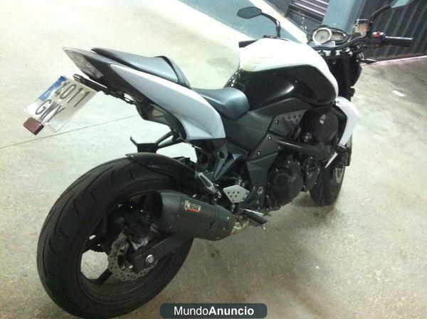 Vendo Kawasaki Z750 del 2010