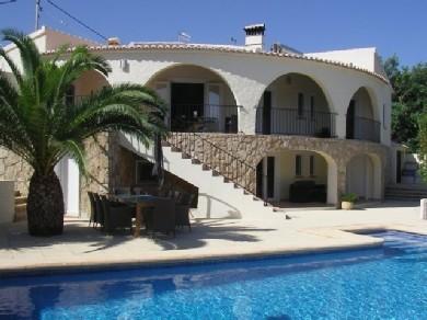 Chalet con 6 dormitorios se vende en Moraira, Costa Blanca